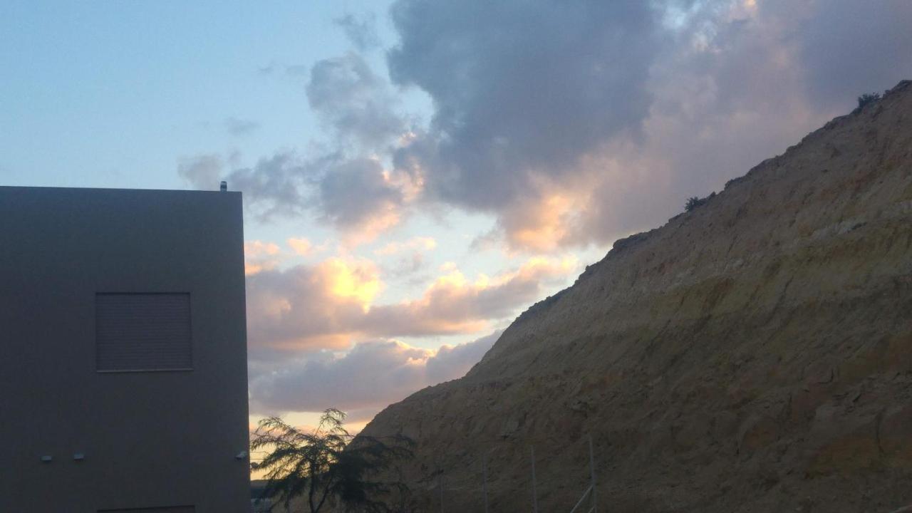 מצפה רמון הבית ליד המצוק By The Cliff מראה חיצוני תמונה
